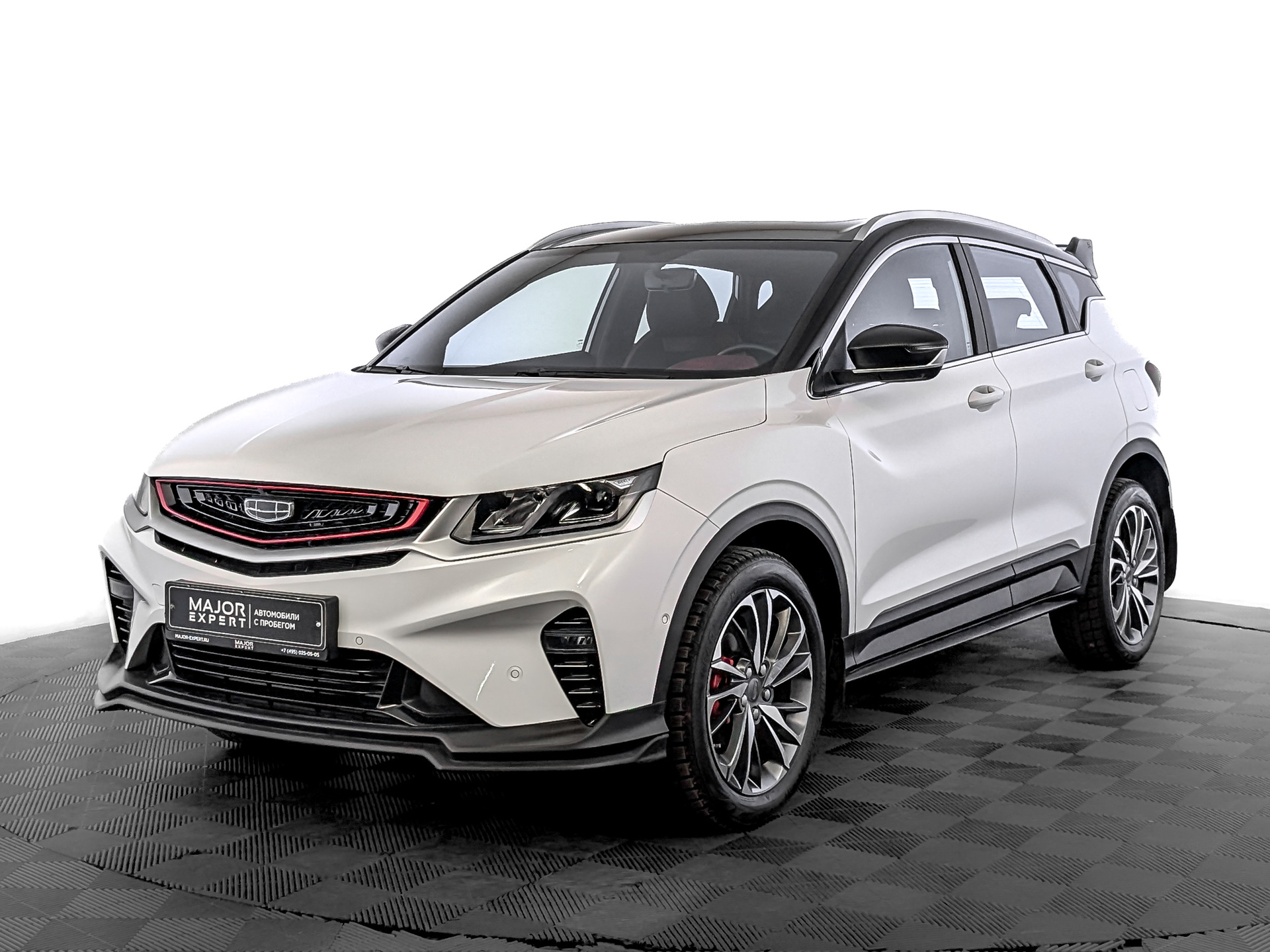 Geely Coolray 2024 АКПП с пробегом 5 563 км 