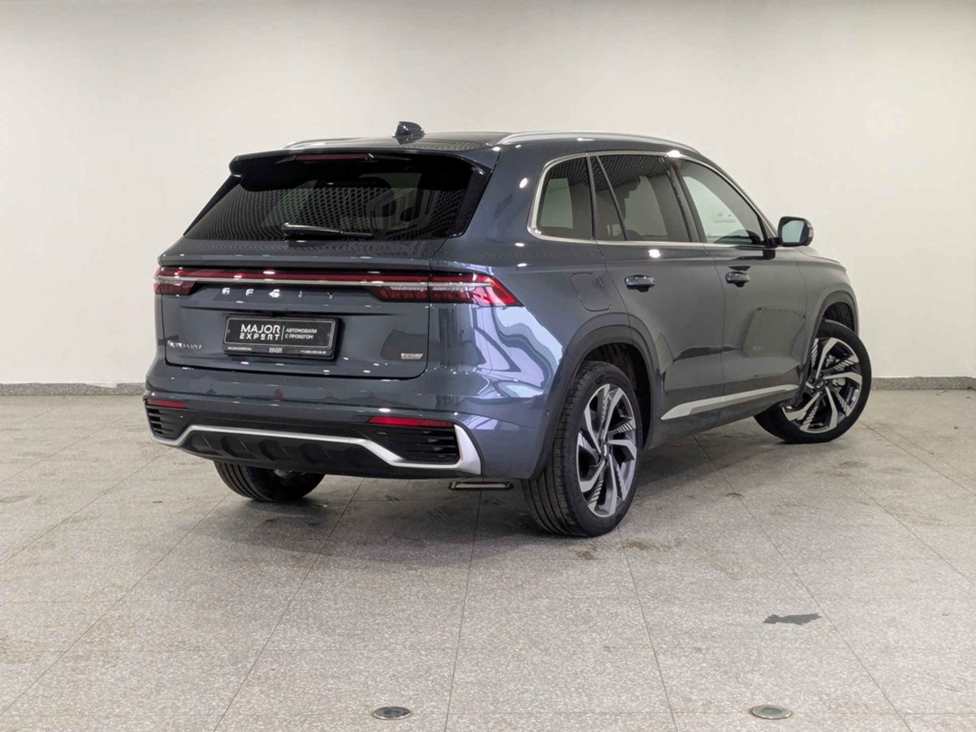 Geely Monjaro 2024 АКПП с пробегом 8 195 км 