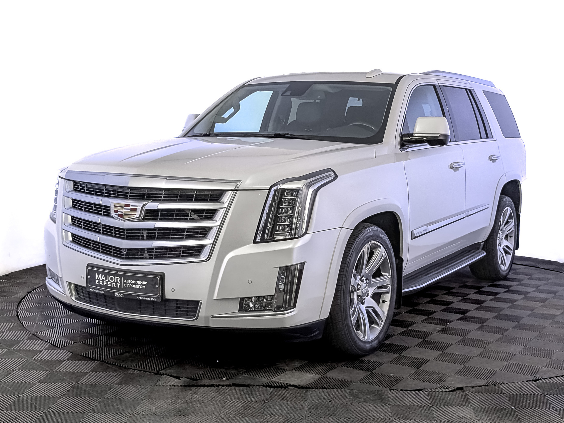 Cadillac Escalade 2016 АКПП с пробегом 123 601 км 