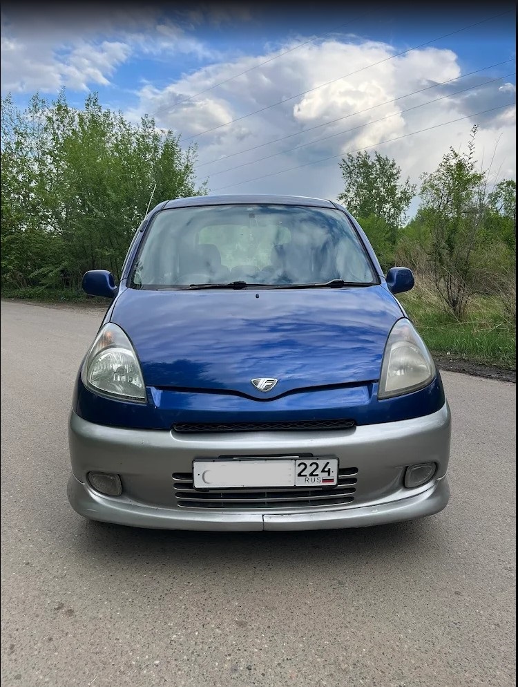 Продажа Toyota Funcargo, 2001 год в Красноярске