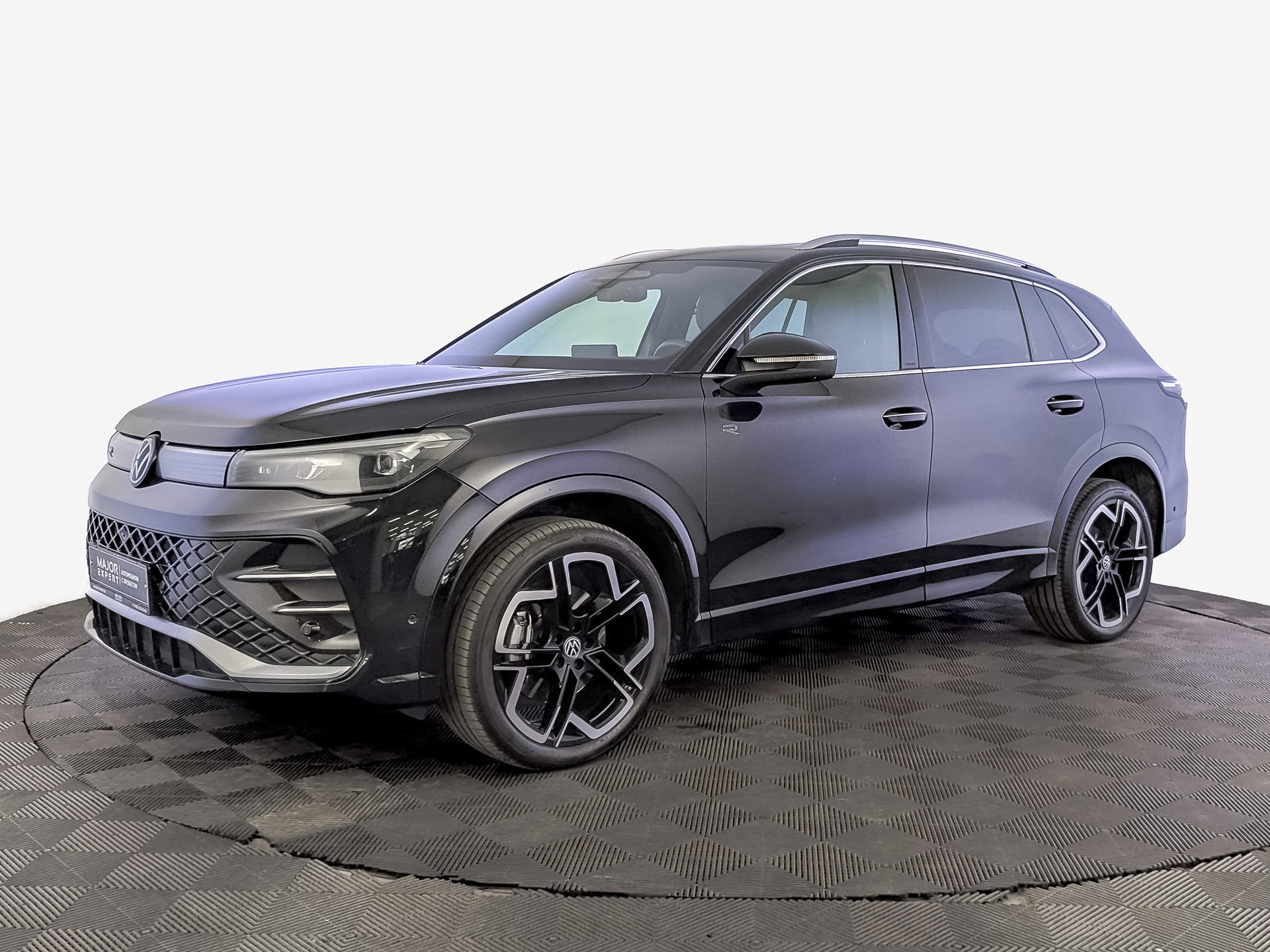 Volkswagen Tiguan 2024 АКПП с пробегом 43 080 км 