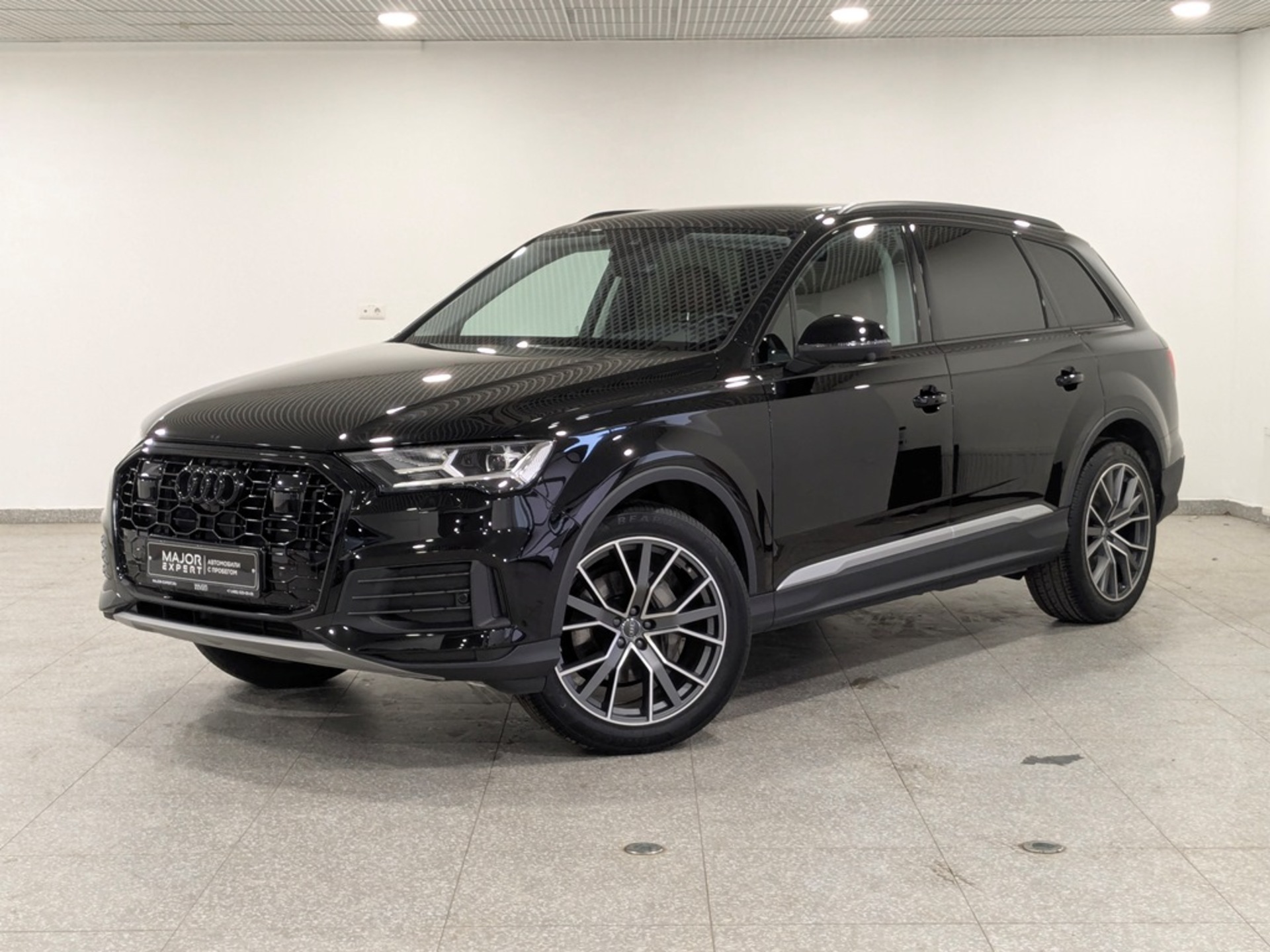 Audi Q7 2023 АКПП с пробегом 6 900 км 