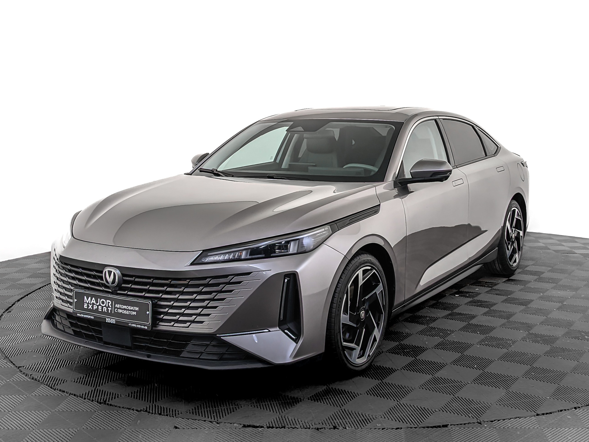Changan Lamore 2023 АКПП с пробегом 43 759 км 