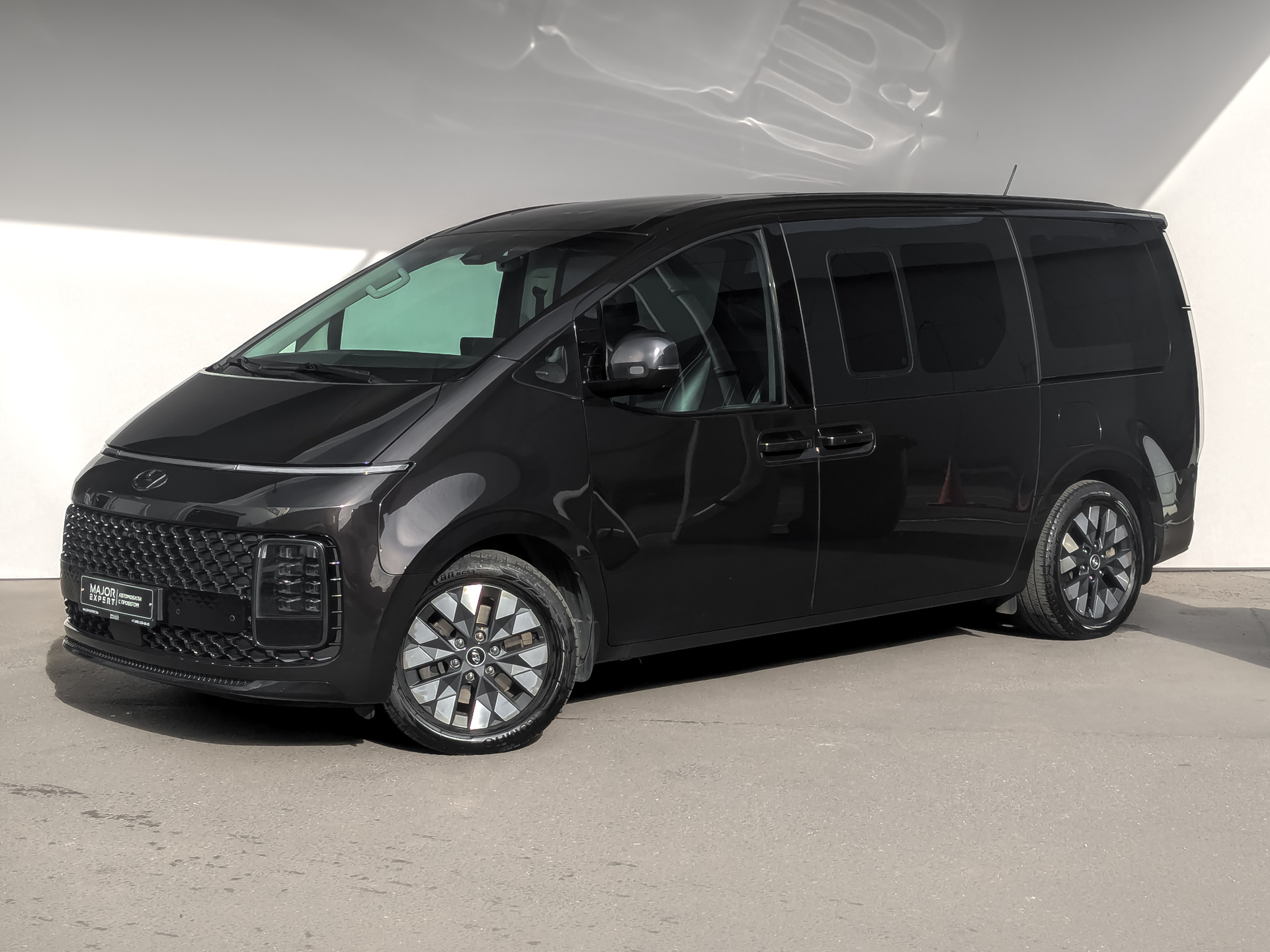 Hyundai Staria 2023 АКПП с пробегом 48 774 км 