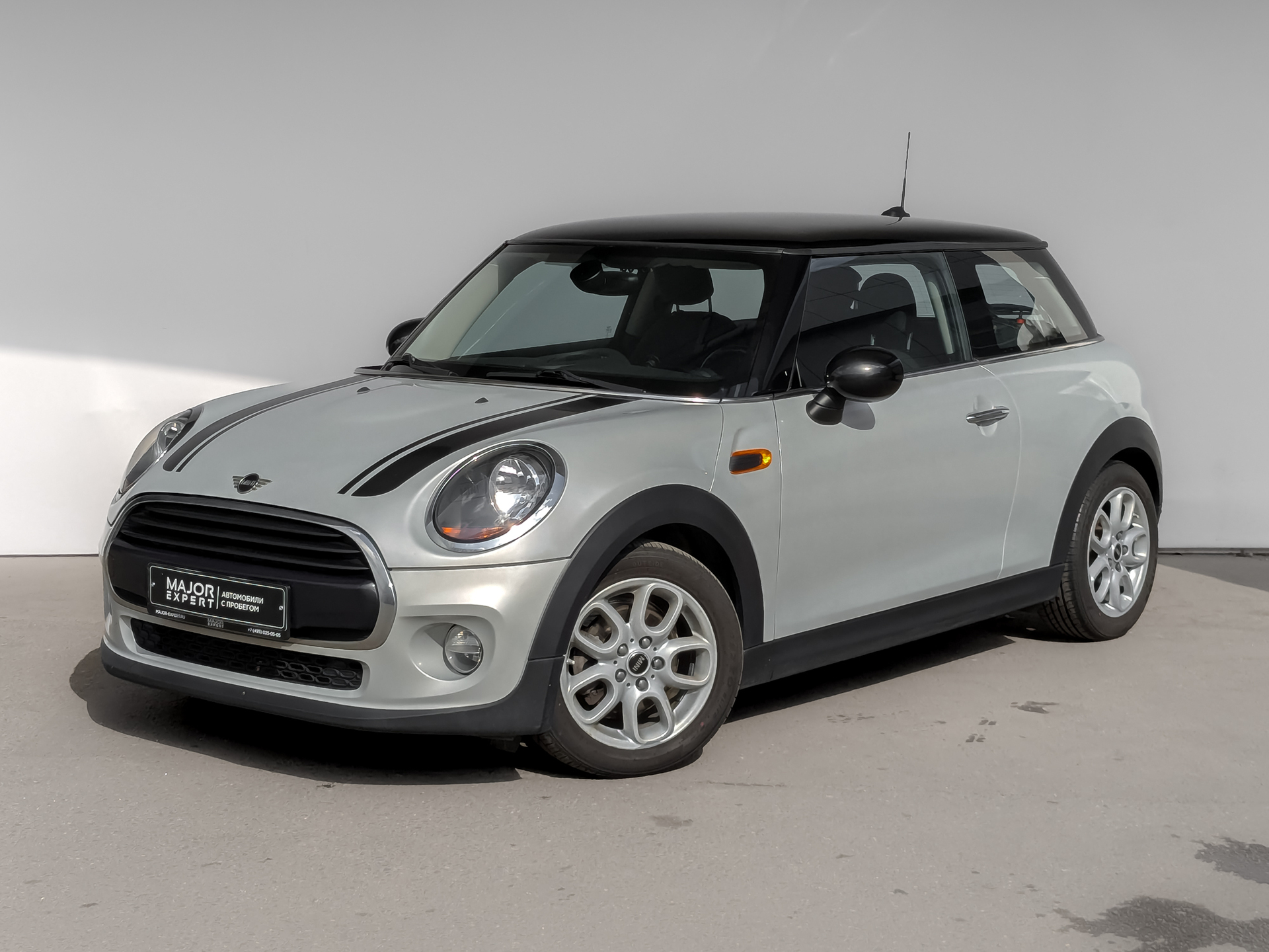 Mini Cooper 2018 АКПП с пробегом 73 652 км 