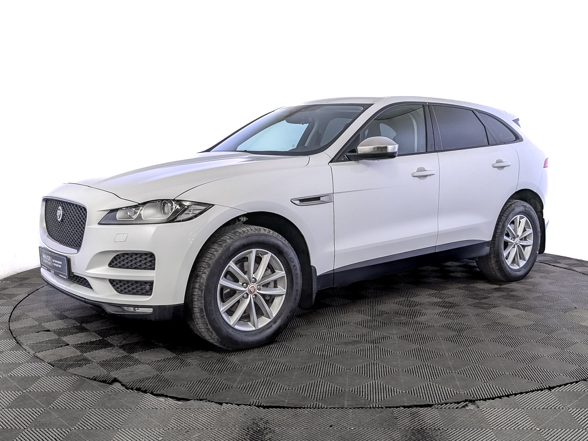 Jaguar F-Pace 2017 АКПП с пробегом 113 144 км 