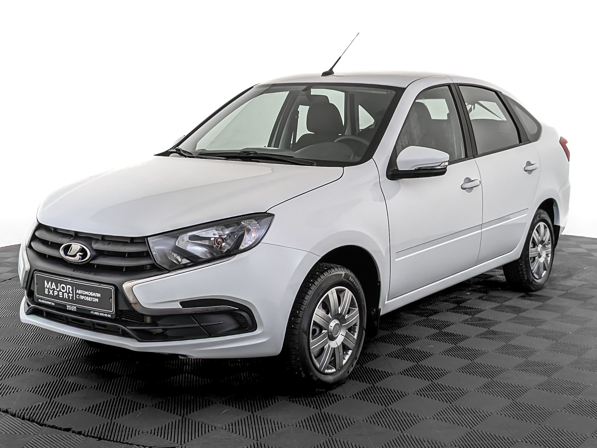 Lada Granta 2025 МКПП с пробегом 13 552 км 