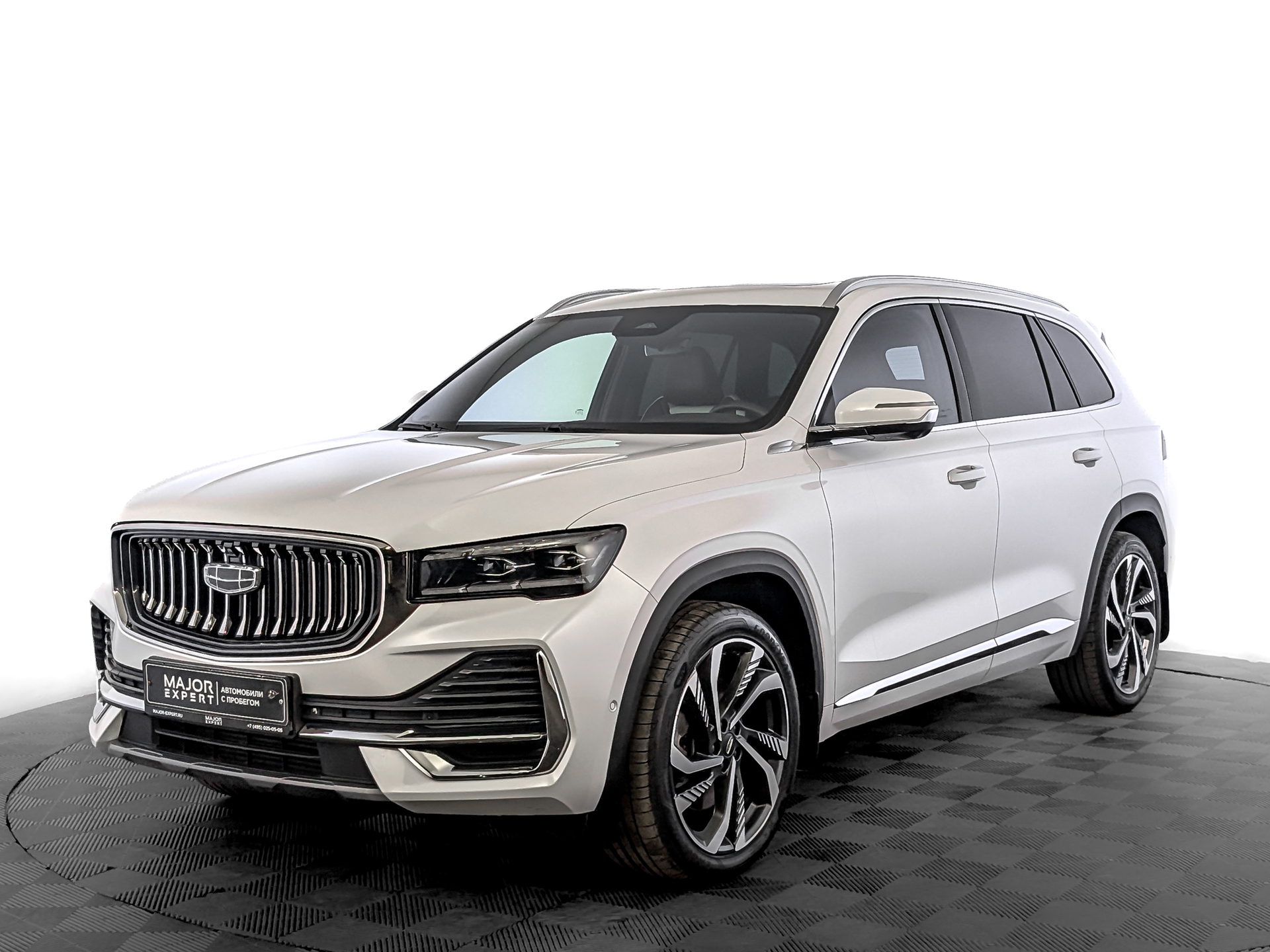 Geely Monjaro 2023 АКПП с пробегом 26 928 км 
