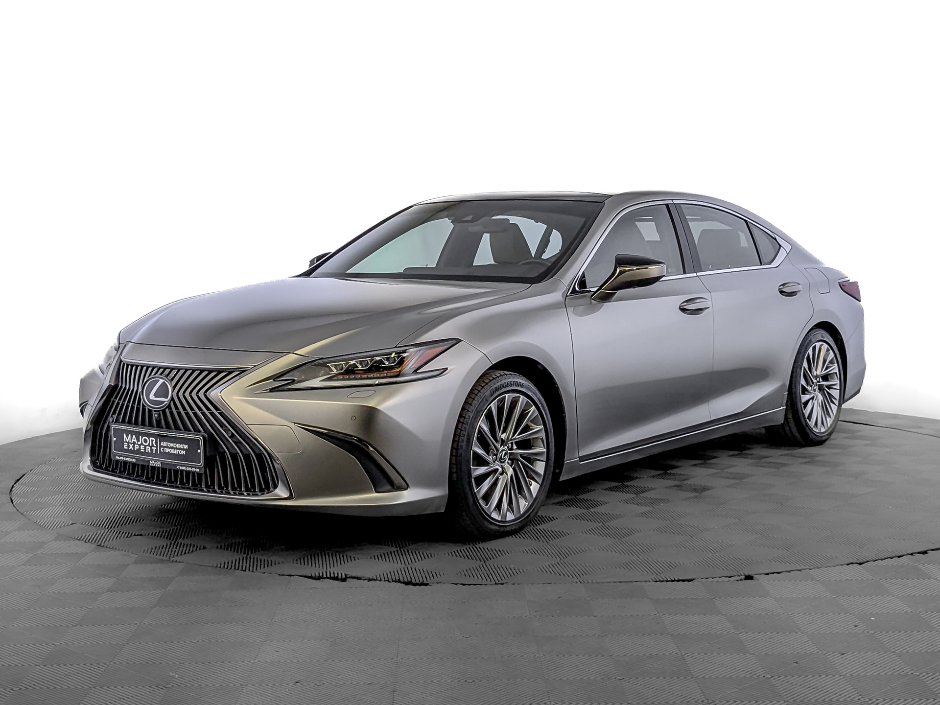 Lexus ES 2019 АКПП с пробегом 52 049 км 