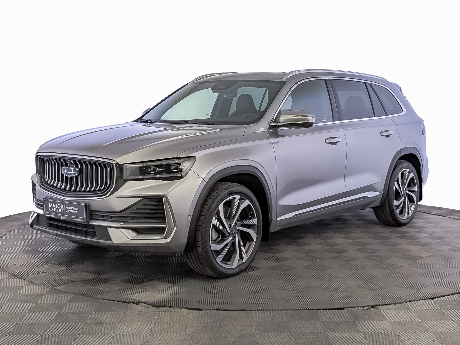 Geely Monjaro 2025 АКПП с пробегом 33 000 км 