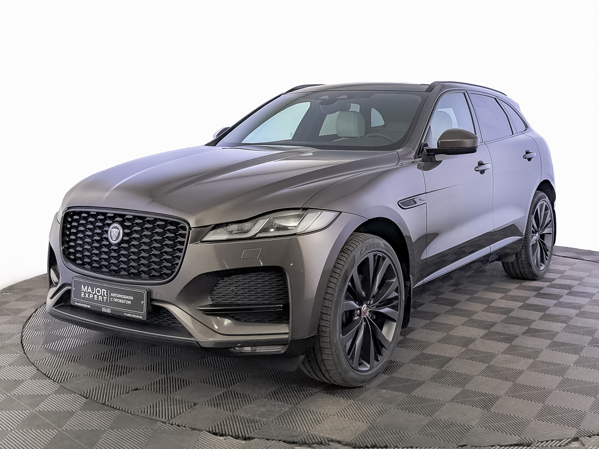 Jaguar F-Pace 2022 АКПП с пробегом 43 762 км 