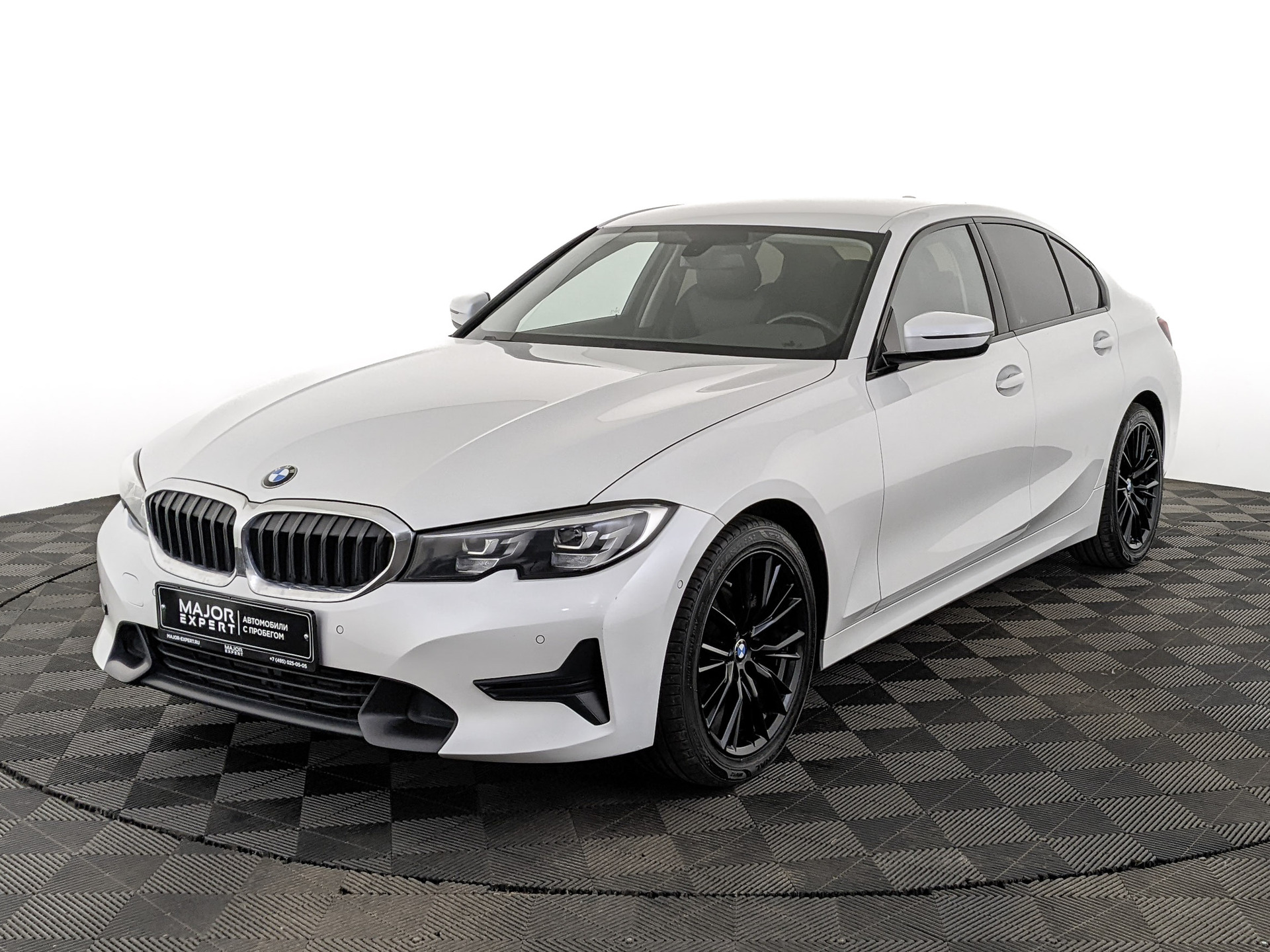 BMW 3 серии 2019 АКПП с пробегом 95 670 км 