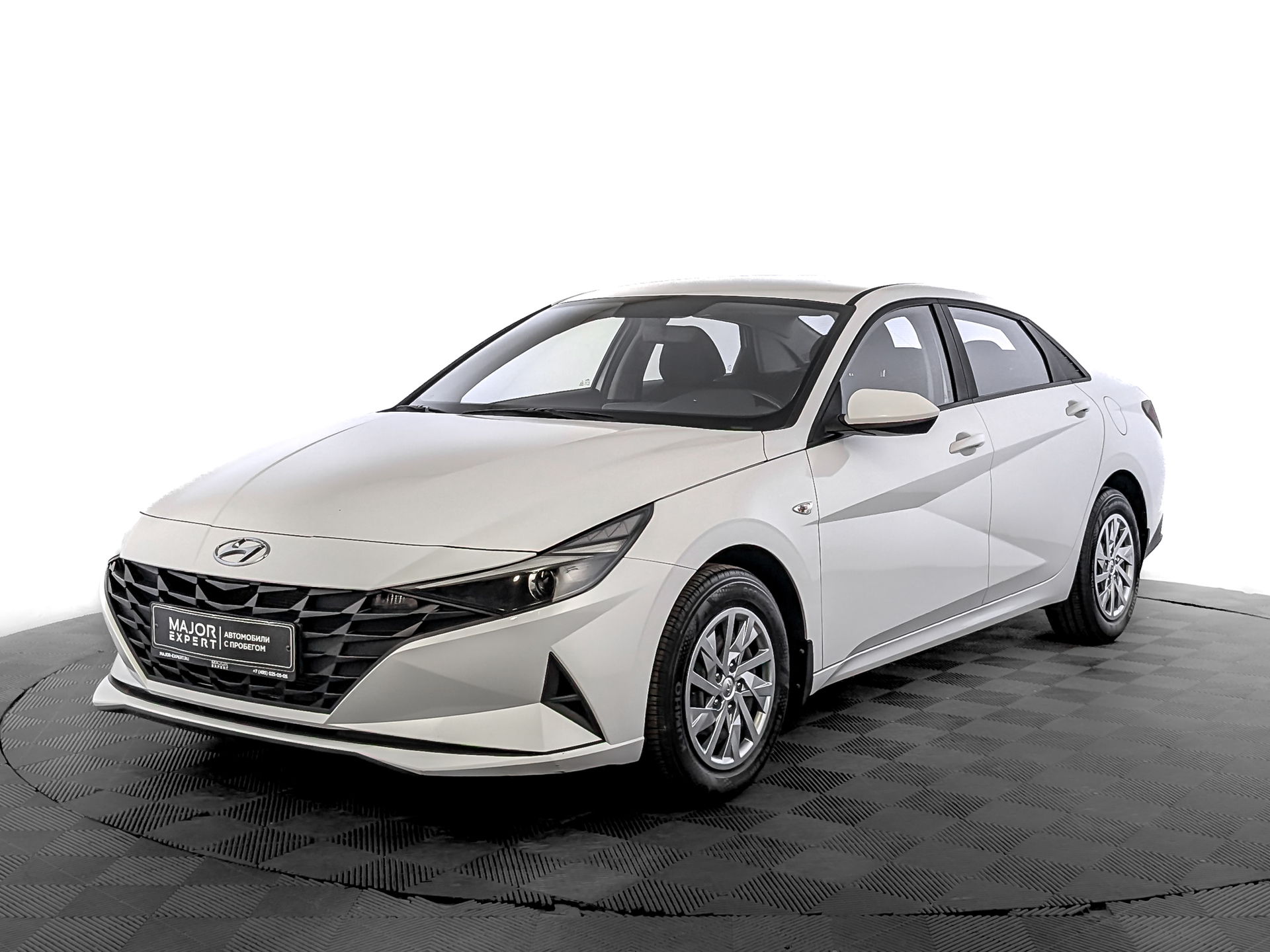 Hyundai Elantra 2022 АКПП с пробегом 69 901 км 