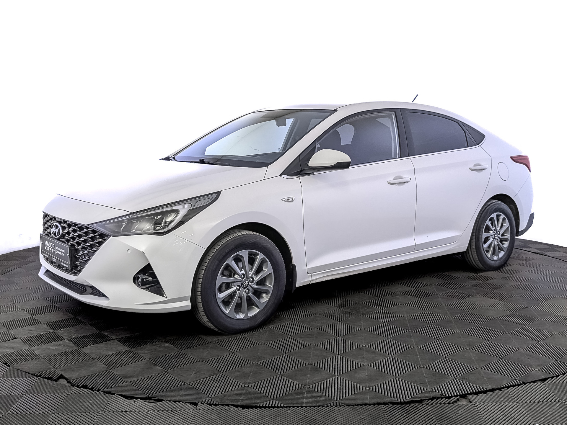 Hyundai Solaris 2021 АКПП с пробегом 86 300 км 