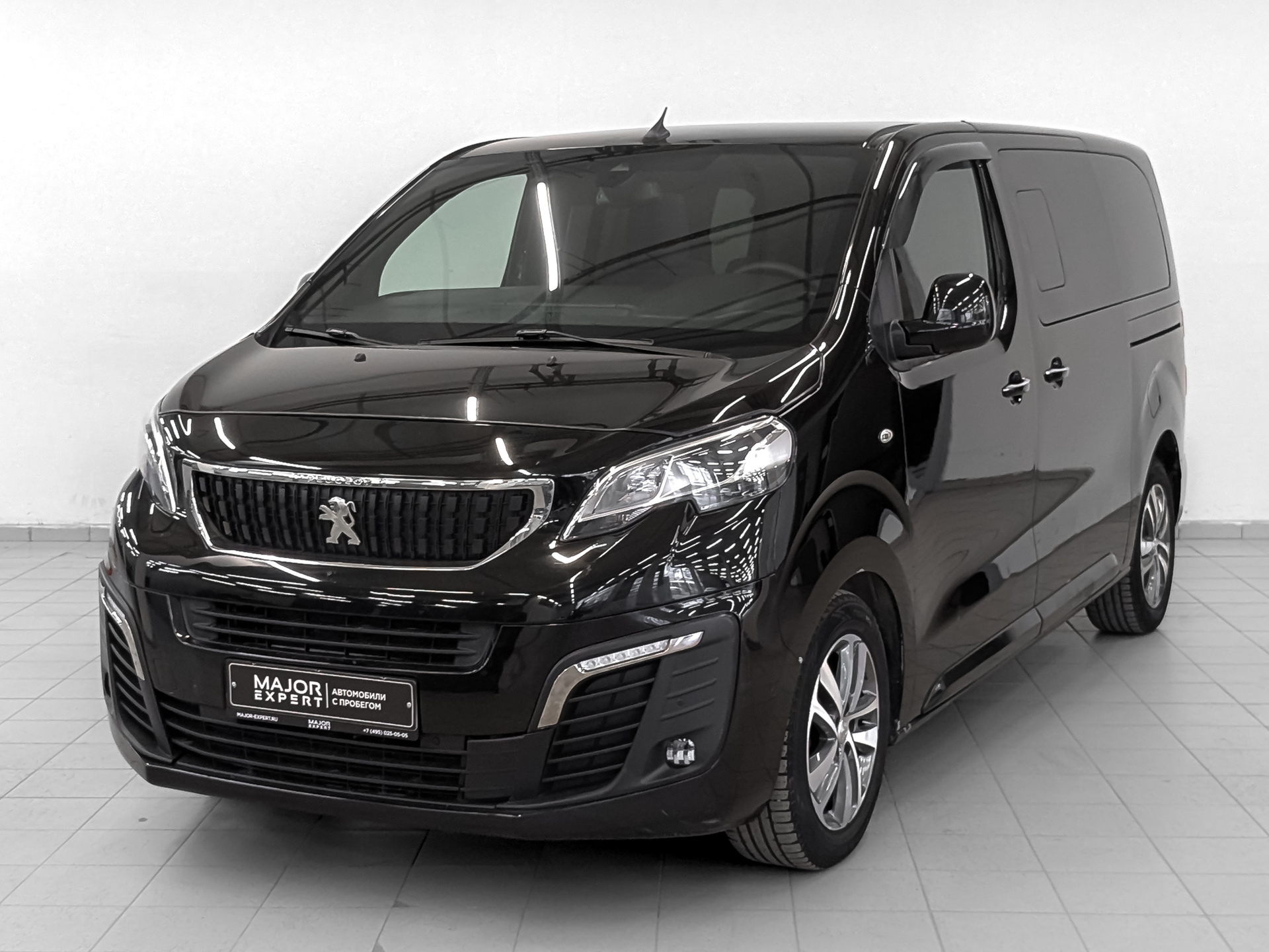 Peugeot Traveller 2018 АКПП с пробегом 128 555 км 