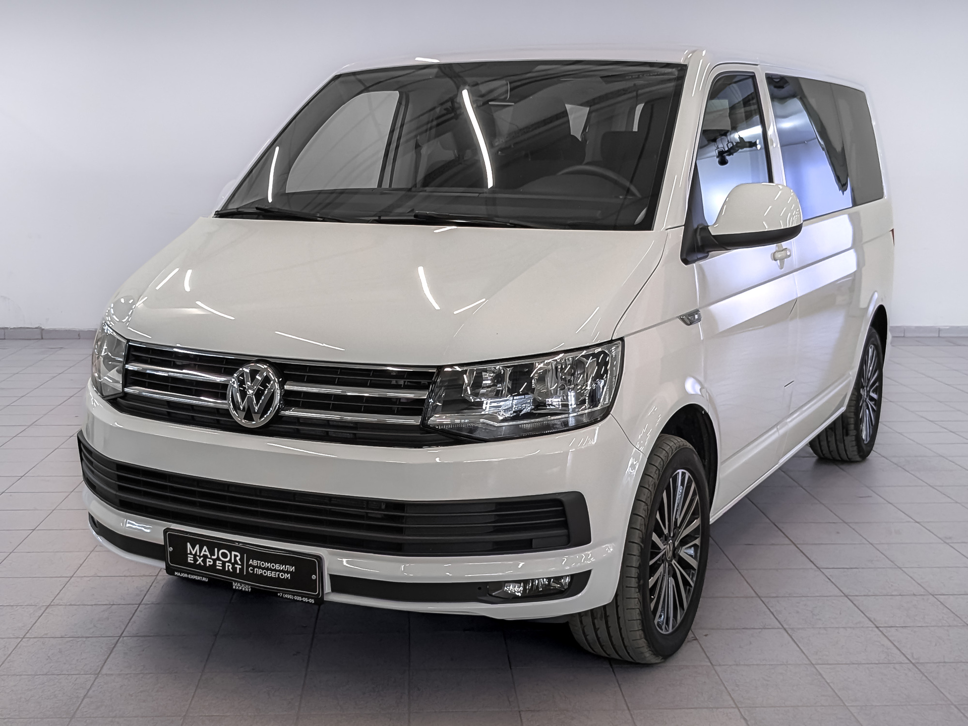 Volkswagen Caravelle 2019 МКПП с пробегом 96 381 км 