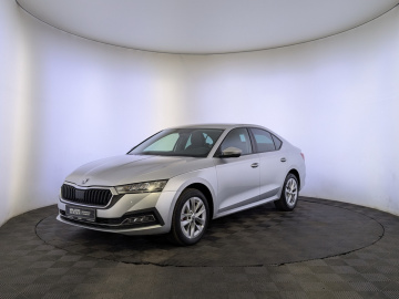 Skoda Octavia 2021 АКПП с пробегом 80 556 км 